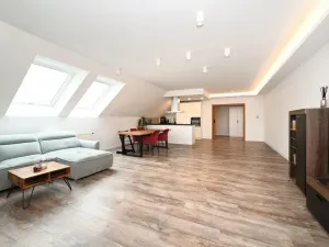 Pronájem bytu 4+kk, Praha - Hrdlořezy, Mezilehlá, 142 m2