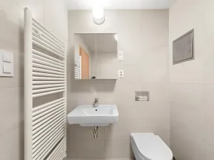 Pronájem bytu 2+kk, Praha - Strašnice, Zvěřinova, 72 m2