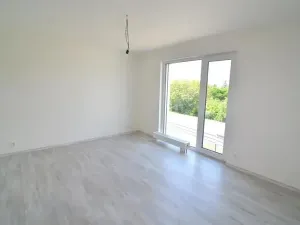 Pronájem rodinného domu, Vestec, Erbenova, 140 m2