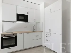 Pronájem bytu 1+kk, Praha - Letňany, Kadečkové, 34 m2
