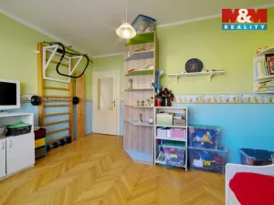 Prodej bytu 3+1, Cheb, Valdštejnova, 86 m2