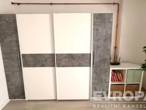 Pronájem bytu 2+kk, Praha - Nové Město, Lublaňská, 49 m2