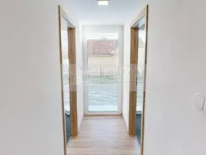 Pronájem bytu 3+kk, Šaratice, Náves, 45 m2
