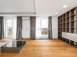 Prodej bytu 6+kk a větší, České Budějovice - České Budějovice 2, Volejbalistů, 303 m2