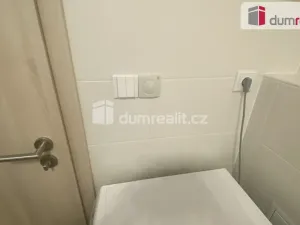 Pronájem bytu 2+kk, Praha - Modřany, Soukalova, 50 m2