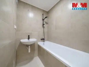 Prodej bytu 3+kk, Karlovy Vary, Raisova, 72 m2