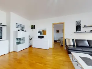 Prodej bytu 2+kk, Karlovy Vary, Libušina, 72 m2