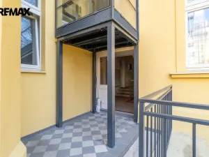 Pronájem bytu 2+kk, Praha - Vinohrady, Korunní, 65 m2