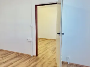 Pronájem bytu 1+1, České Budějovice - České Budějovice 7, Lidická tř., 37 m2