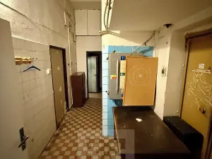 Pronájem obchodního prostoru, Neratovice, Mládežnická, 150 m2