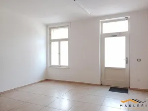 Pronájem kanceláře, Prostějov, nám. Svat. Čecha, 27 m2
