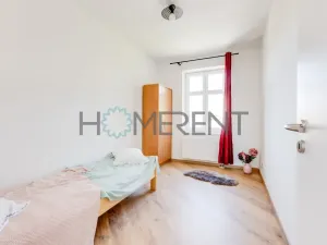 Pronájem bytu 2+1, Praha - Malešice, Bakalářská, 40 m2