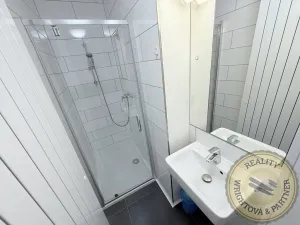 Prodej bytu 1+kk, Praha - Libeň, Zenklova, 29 m2