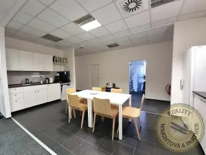 Pronájem kanceláře, Praha - Libeň, 714 m2
