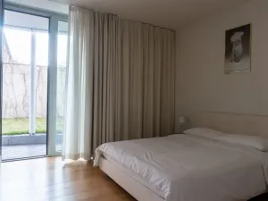 Pronájem bytu 2+kk, Praha, Holečkova, 71 m2