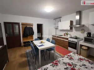 Pronájem bytu 2+kk, Praha - Kobylisy, Zenklova, 55 m2
