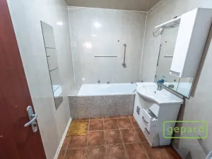 Prodej restaurace, Středokluky, Školská, 568 m2