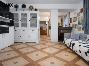 Prodej bytu 3+kk, Karlovy Vary, Křižíkova, 86 m2