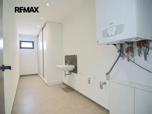 Prodej rodinného domu, Mutěnice, Díly, 220 m2