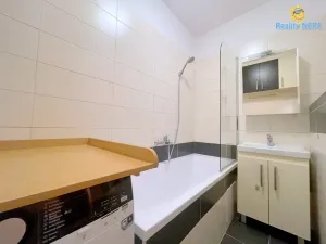 Pronájem bytu 3+kk, Praha - Michle, Trnavská, 63 m2