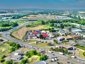 Prodej obchodního prostoru, Brno, Hněvkovského, 1000 m2