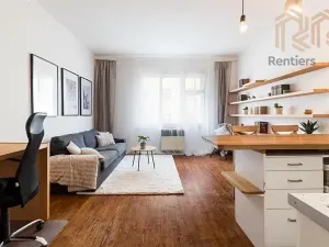 Pronájem bytu 1+kk, Praha - Žižkov, Radhošťská, 30 m2