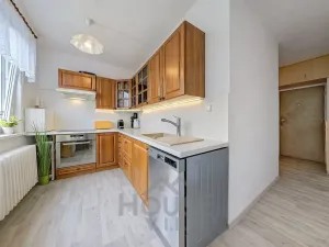 Prodej bytu 2+1, Praha - Hostivař, Horolezecká, 52 m2