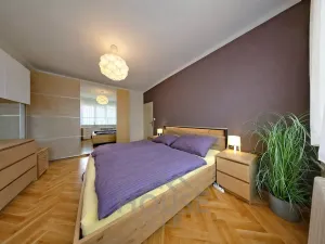 Prodej bytu 2+1, Praha - Hostivař, Horolezecká, 52 m2