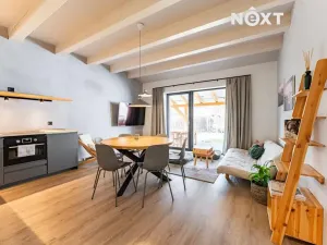 Prodej apartmánu, Staré Město, Sportovní, 197 m2