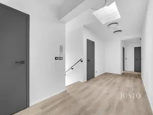Pronájem bytu 4+kk, Praha - Šeberov, Na proutcích, 132 m2