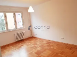 Pronájem bytu 3+kk, Praha, Oravská, 54 m2