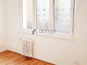 Pronájem bytu 3+kk, Praha, Oravská, 54 m2