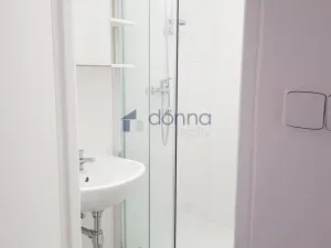 Pronájem bytu 3+kk, Praha, Oravská, 54 m2