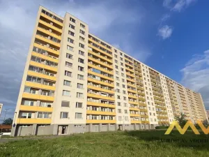 Pronájem bytu 1+kk, Hradec Králové - Třebeš, třída Edvarda Beneše, 30 m2