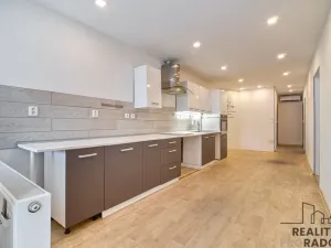 Prodej rodinného domu, Paskov, Komenského nábřeží, 280 m2