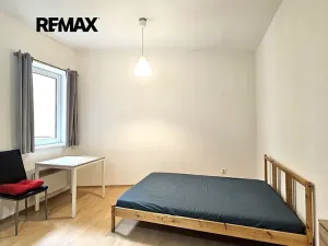 Pronájem bytu 1+kk, Praha - Michle, Magistrů, 27 m2