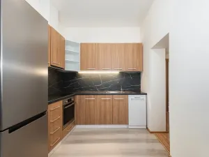 Prodej bytu 2+kk, Brno - Jehnice, náměstí 3. května, 80 m2