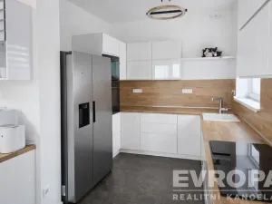 Prodej rodinného domu, Červené Pečky, 229 m2