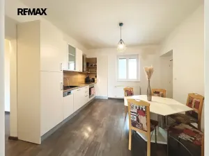 Prodej činžovního domu, Praha - Ďáblice, Kokořínská, 1880 m2