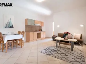 Prodej rodinného domu, Kundratice, 770 m2