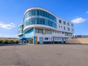Pronájem obchodního prostoru, Průhonice, Uhříněveská, 3300 m2