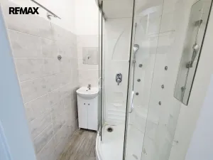 Pronájem bytu 2+1, Hradec Králové - Slezské Předměstí, třída SNP, 55 m2