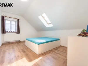 Prodej rodinného domu, Týnec nad Sázavou, 234 m2