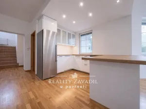 Pronájem rodinného domu, Popovičky, Na Skalce, 271 m2