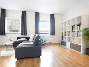 Prodej bytu 1+kk, Úholičky, Roztocká, 37 m2