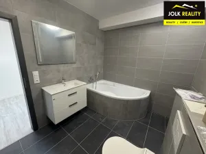 Pronájem bytu 2+kk, Opava, Kačírkova, 89 m2