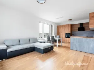 Pronájem bytu 3+kk, Praha - Hloubětín, Waltariho, 80 m2