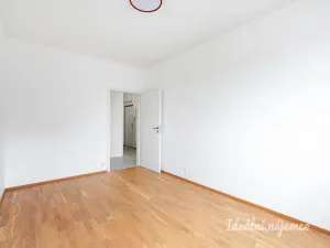 Pronájem bytu 3+kk, Praha - Hloubětín, Waltariho, 80 m2