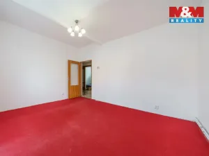 Prodej bytu 3+1, Karlovy Vary - Stará Role, Nádražní, 65 m2