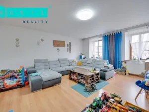 Prodej činžovního domu, Moravský Beroun, náměstí 9. května, 570 m2